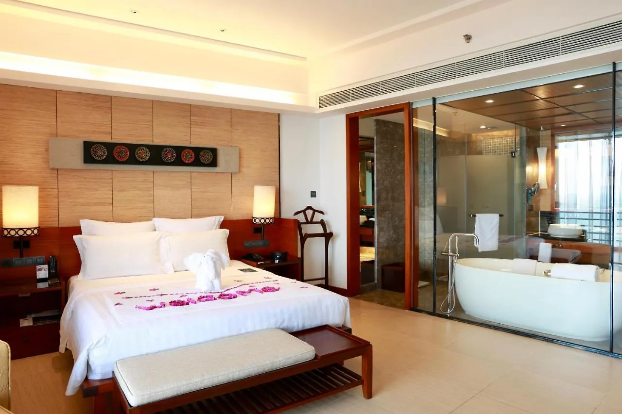Pullman Oceanview Sanya Bay Resort & Spa China