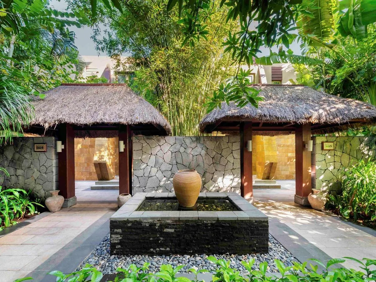 Pullman Oceanview Sanya Bay Resort & Spa 5*,