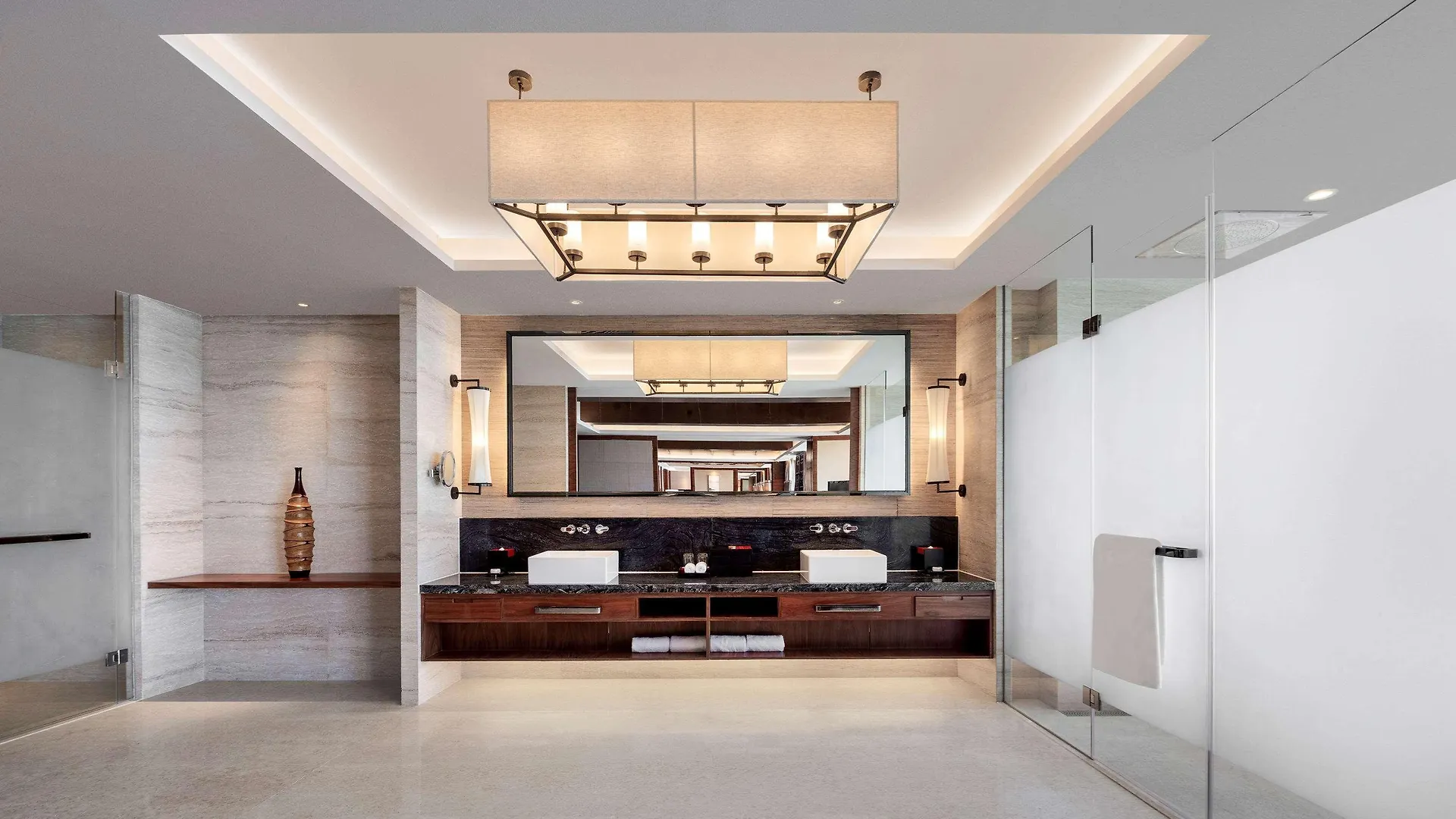 Pullman Oceanview Sanya Bay Resort & Spa China