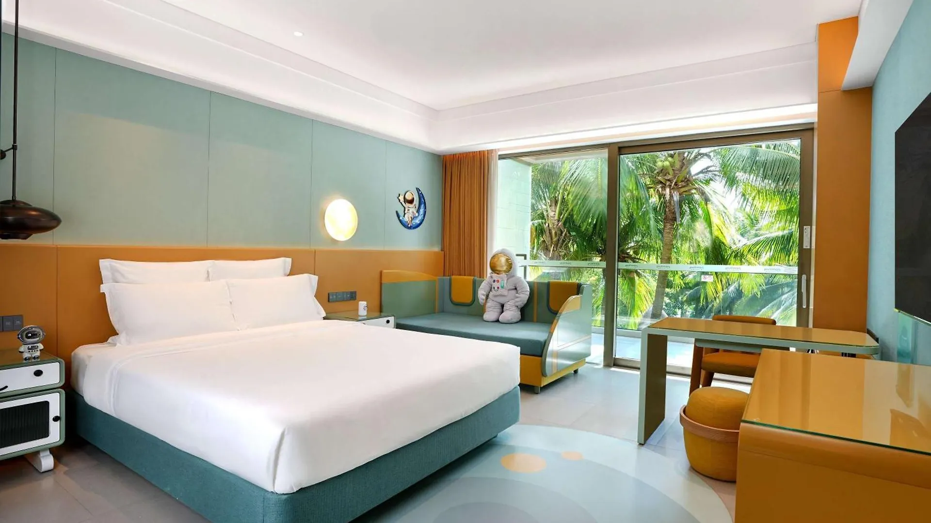 Pullman Oceanview Sanya Bay Resort & Spa