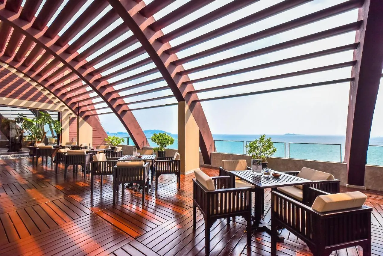 ***** Отель Pullman Oceanview Sanya Bay Resort & Spa Китай
