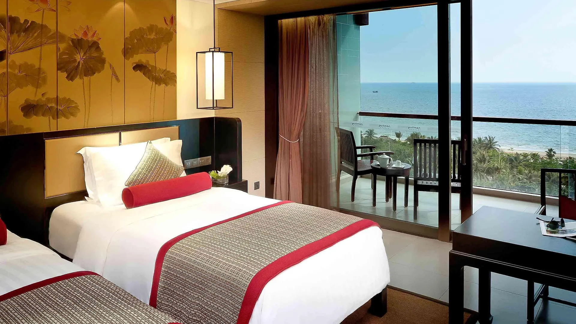 Pullman Oceanview Sanya Bay Resort & Spa 5*,  Китай